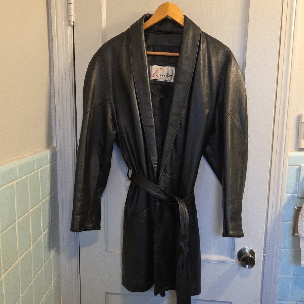 Excelled Sleek Black Leather Women's Coat XL
